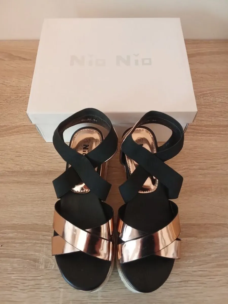 Metallic Champagne Wedge Shoe - Image 4