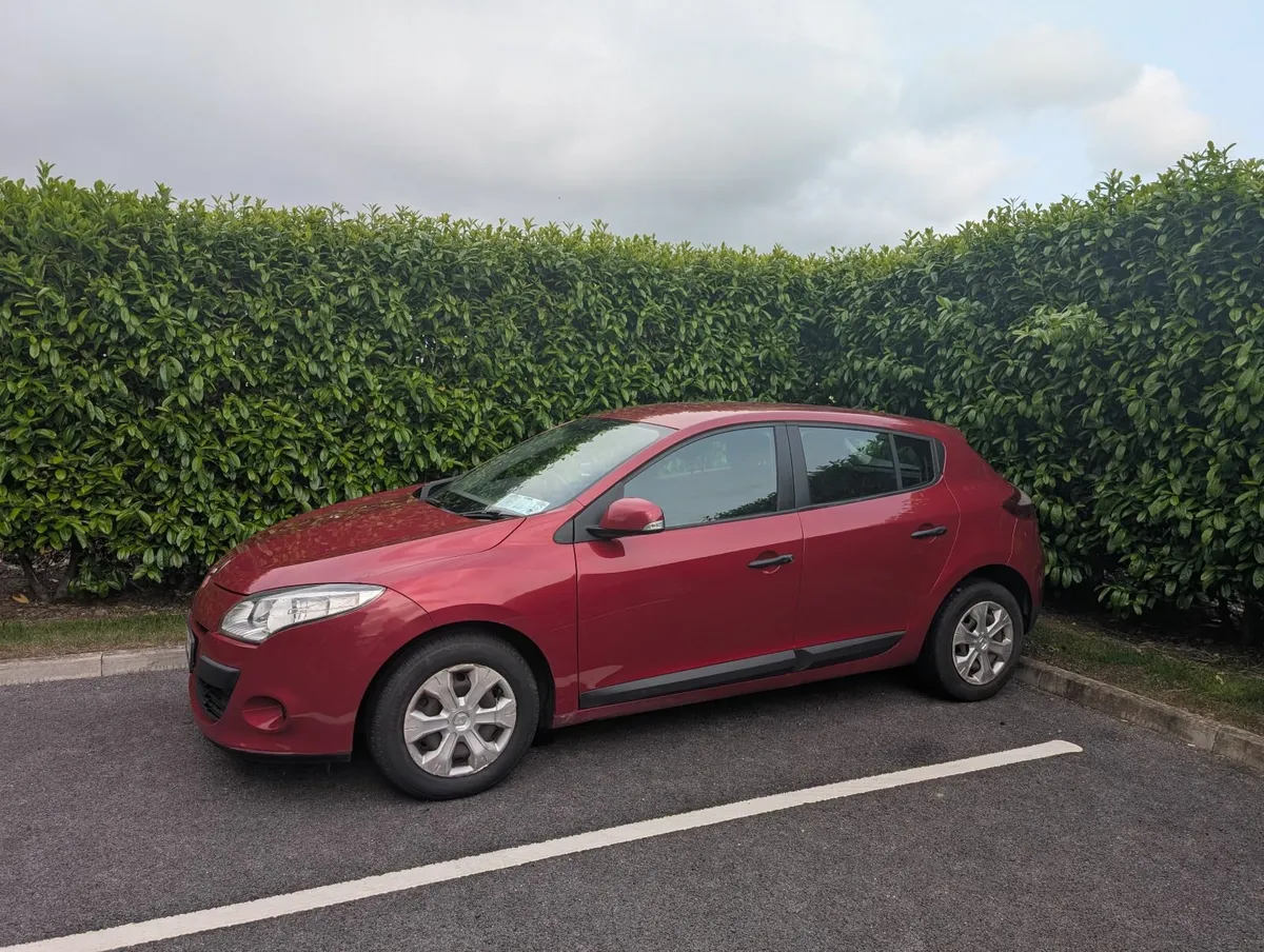 Renault Megane 2012 - Image 1