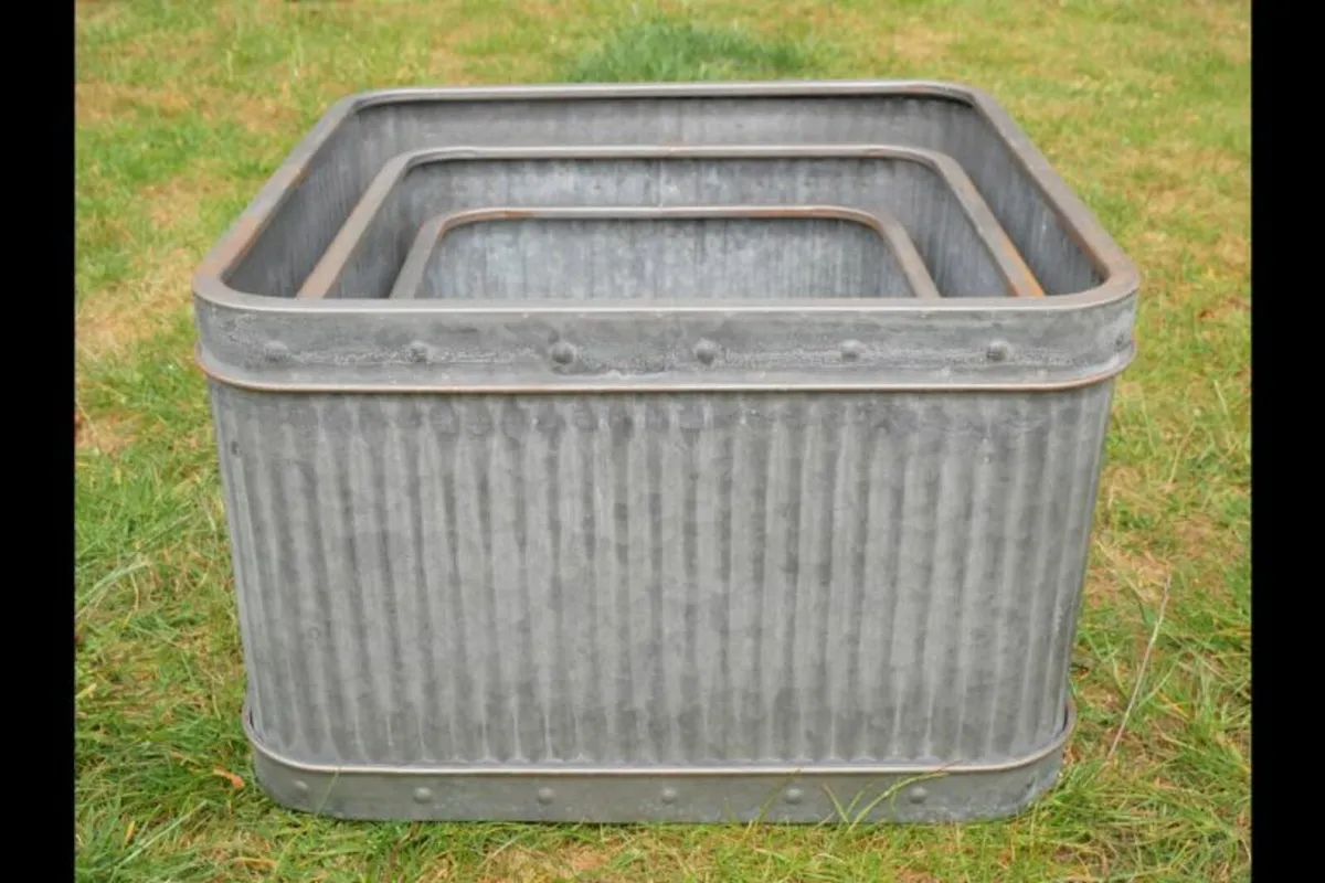 Planter – Set Of 3 Square Tubs – D7089 - Image 1