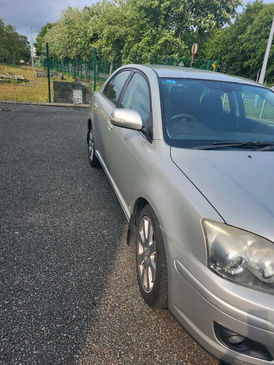 Toyota Avensis - Image 4