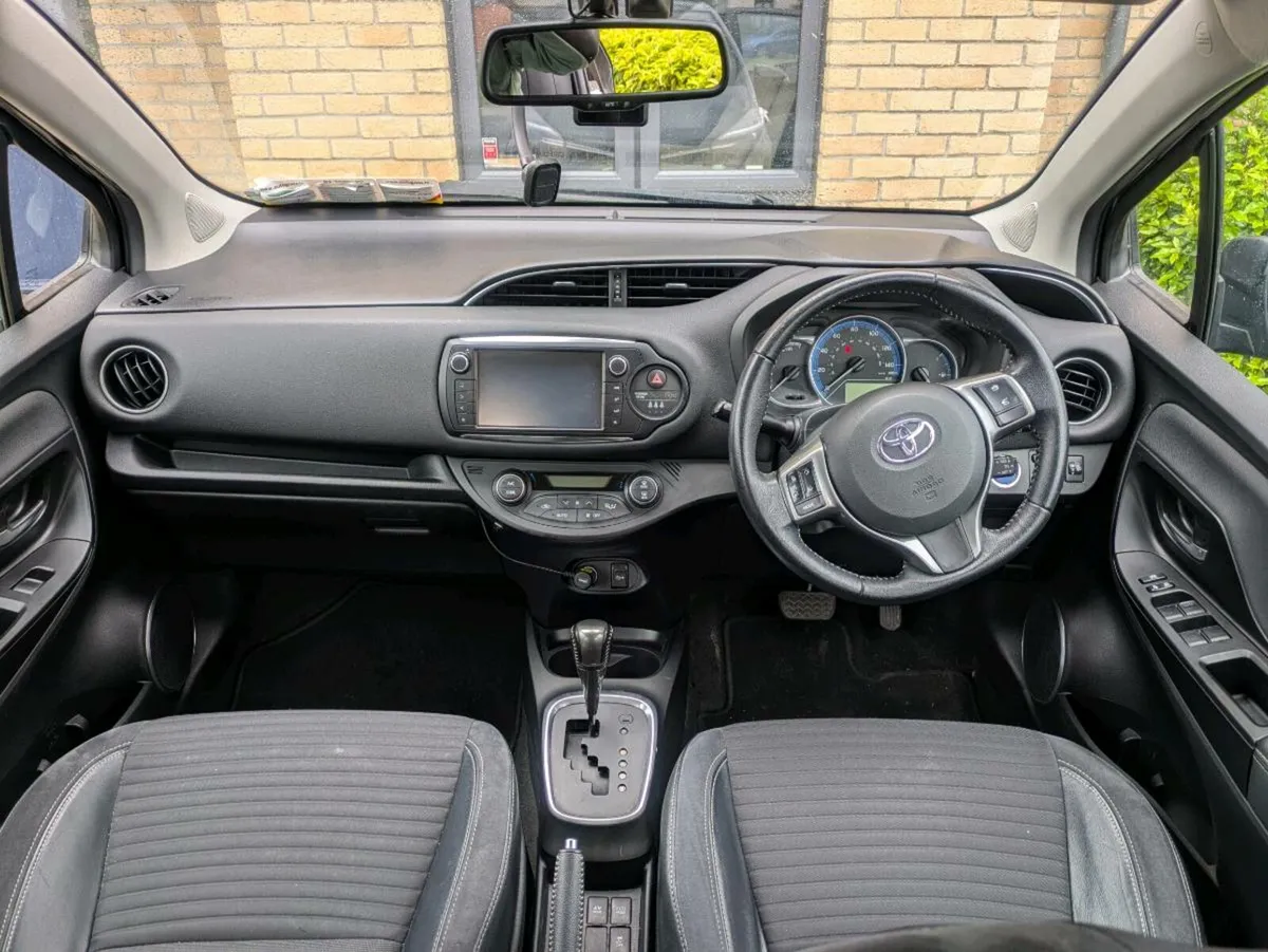 Toyota Yaris 2015 1.5  Hybrid Excel NCT Aug 2026 - Image 3