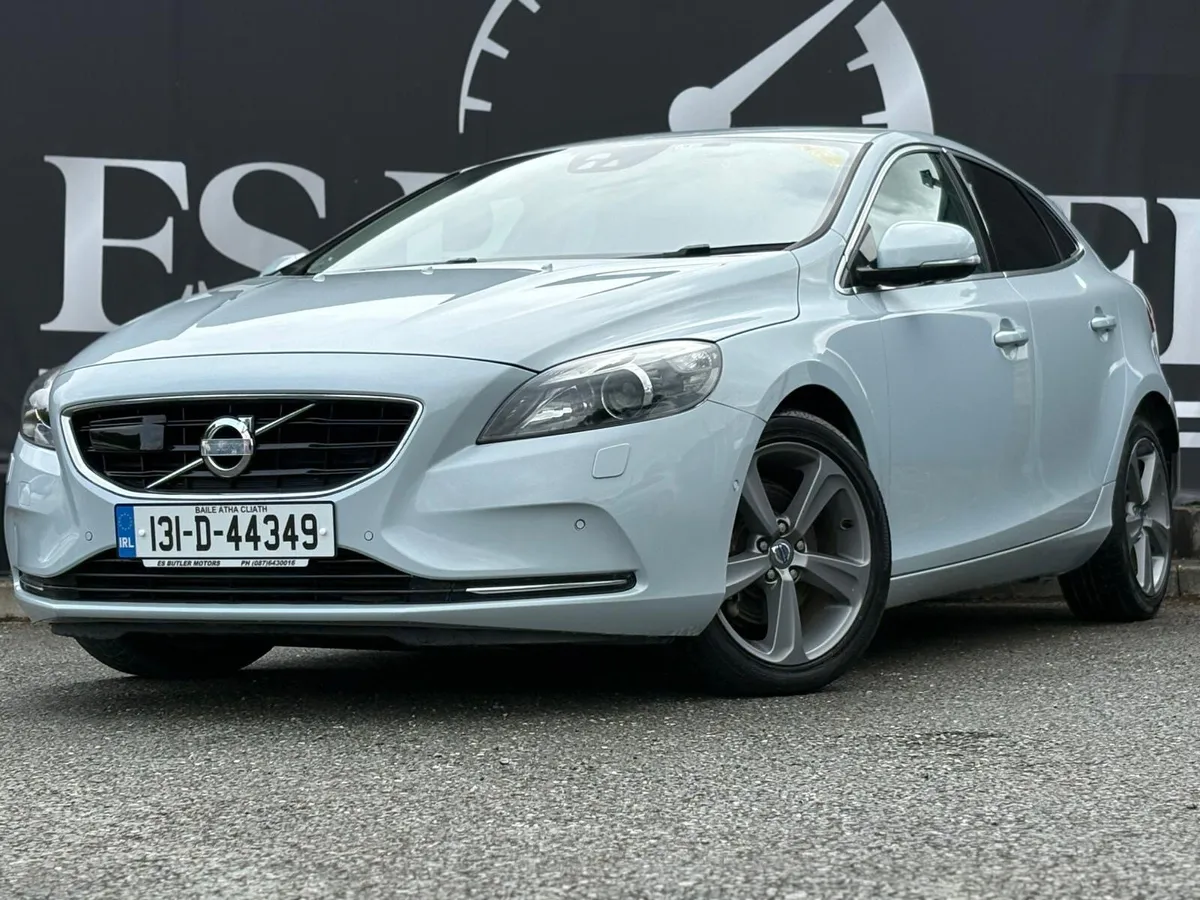 2013 Volvo V40 1.6L AUTO 1YR WARRANTY - Image 2