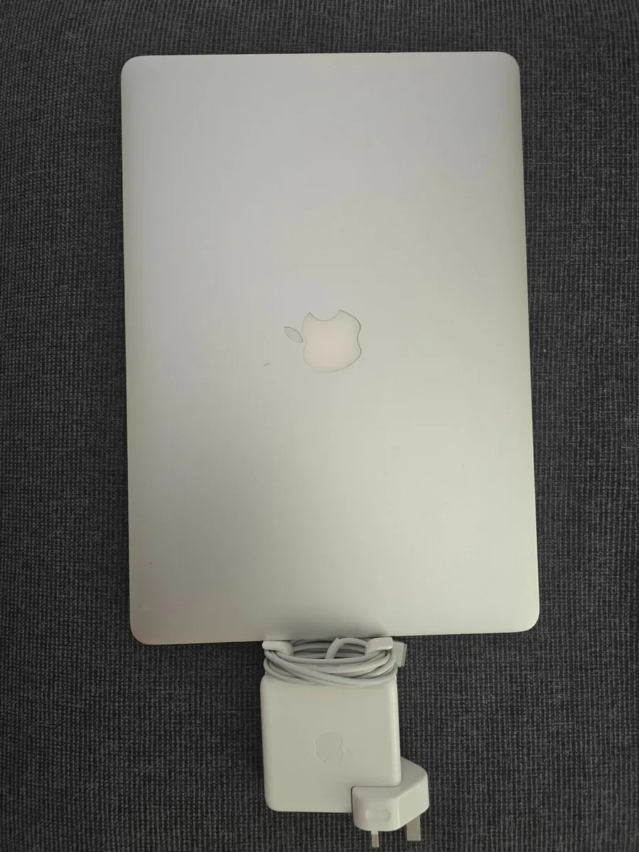 macbook pro 15" - Image 3