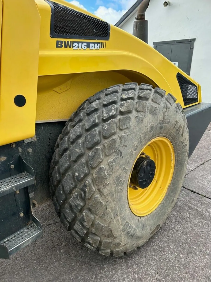 2013 BOMAG BW216HD, 16.5 Ton Vibrating Roller - Image 3