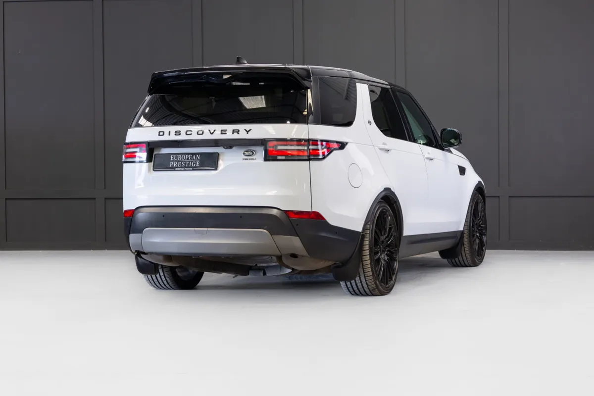 192 Land Rover Discovery 3.0 SDV6 HSE 7 Seater - Image 3