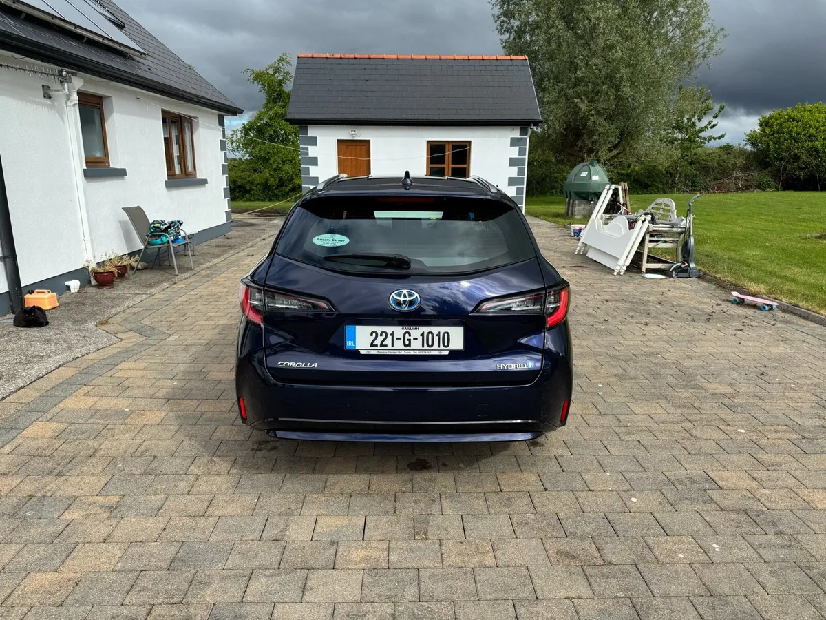 Toyota Corolla Sports Tourer 1.8 Hybrid 2022 - Image 4