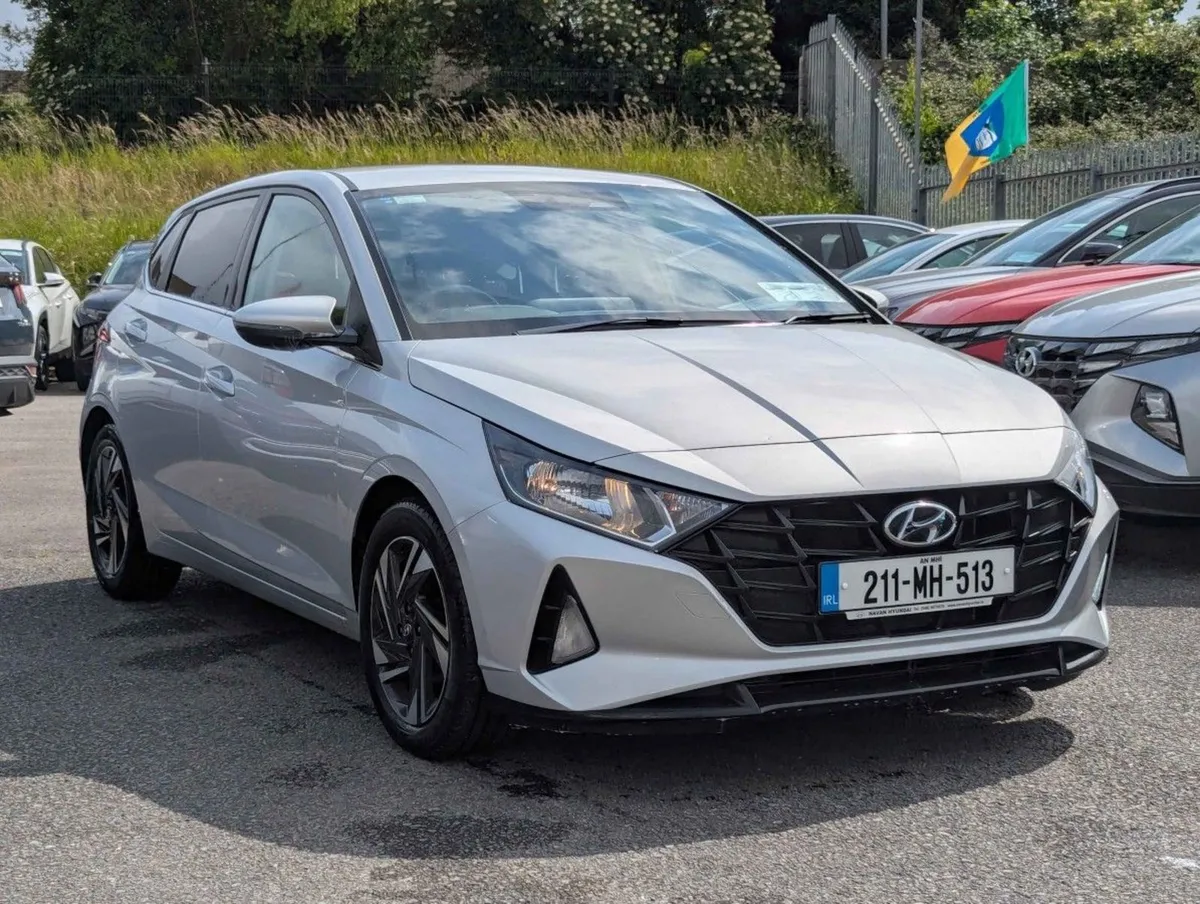 Hyundai i20 1.25i Deluxe Plus  just In low Kms - Image 1