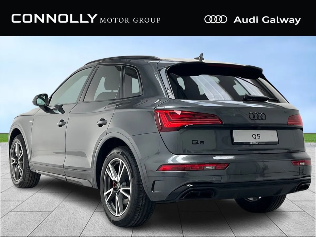 Audi Q5 S-line  35tdi  163HP  Black Styling Packa - Image 3