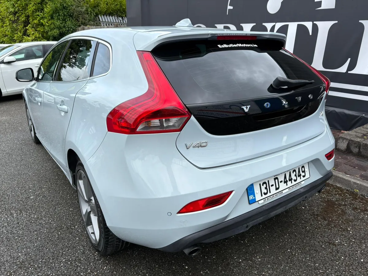 2013 Volvo V40 1.6L AUTO 1YR WARRANTY - Image 4