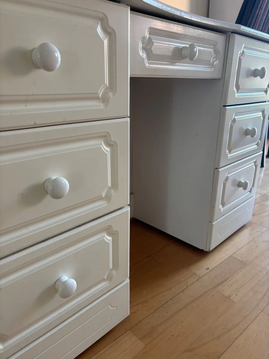 Bedroom dresser - Image 3