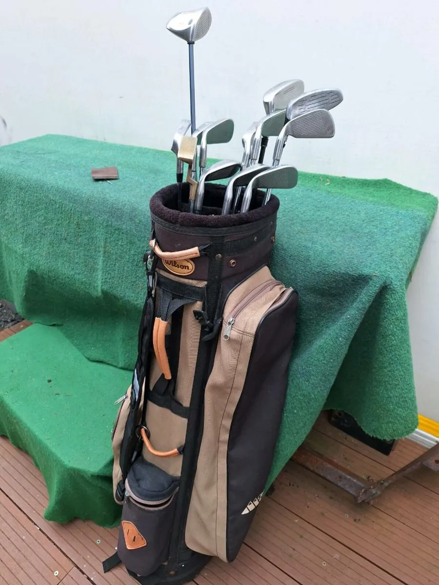 Golf clubs, full set and bag - Image 1