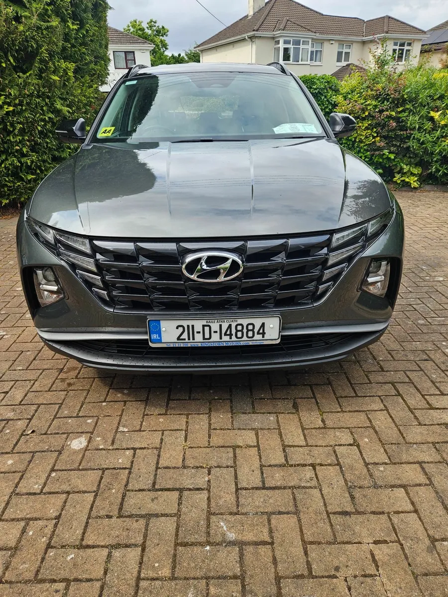 Hyundai Tucson Executive 1.6 Hybrid W/black Roof - Image 2