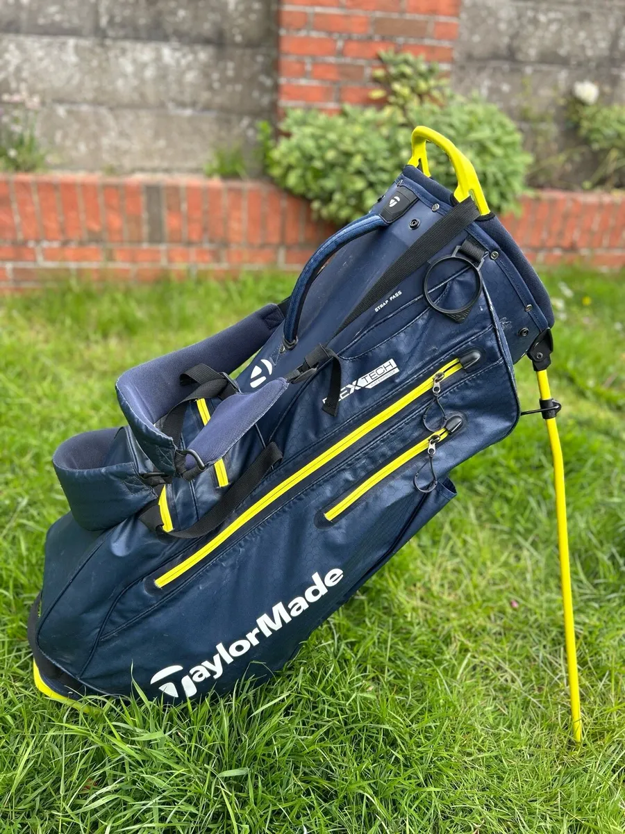 Taylormade Flex Tech Waterproof stand bag - Image 1