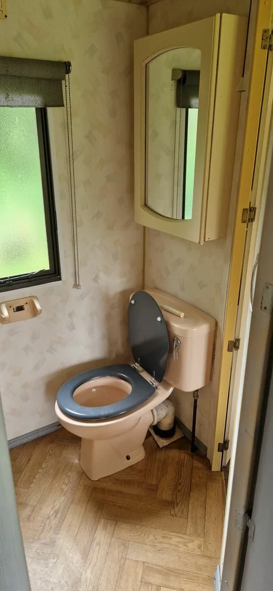 Caravan - Image 1