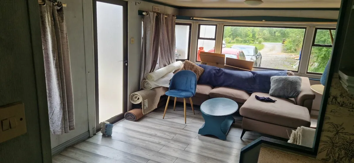Caravan - Image 4