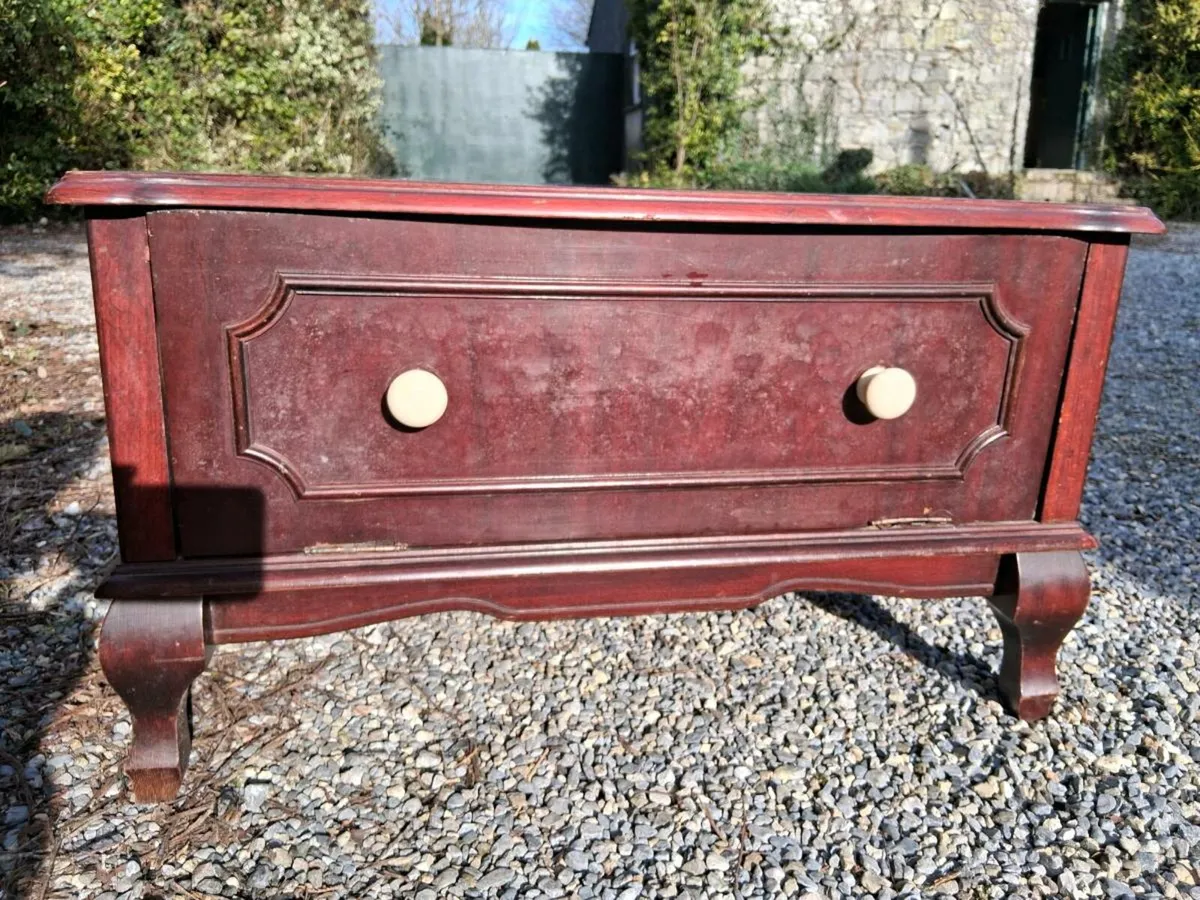 TV/coffee table - Image 1