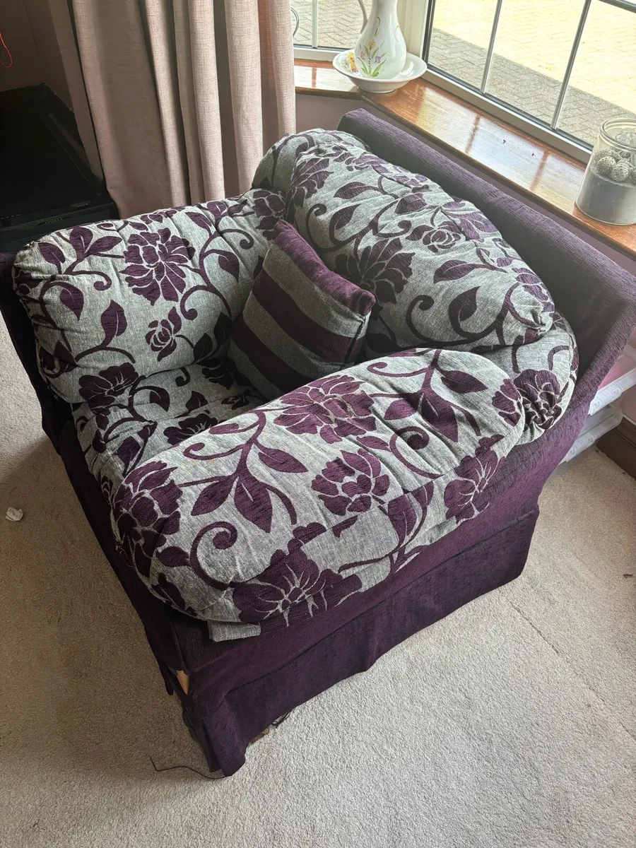 Upholstered - Image 3