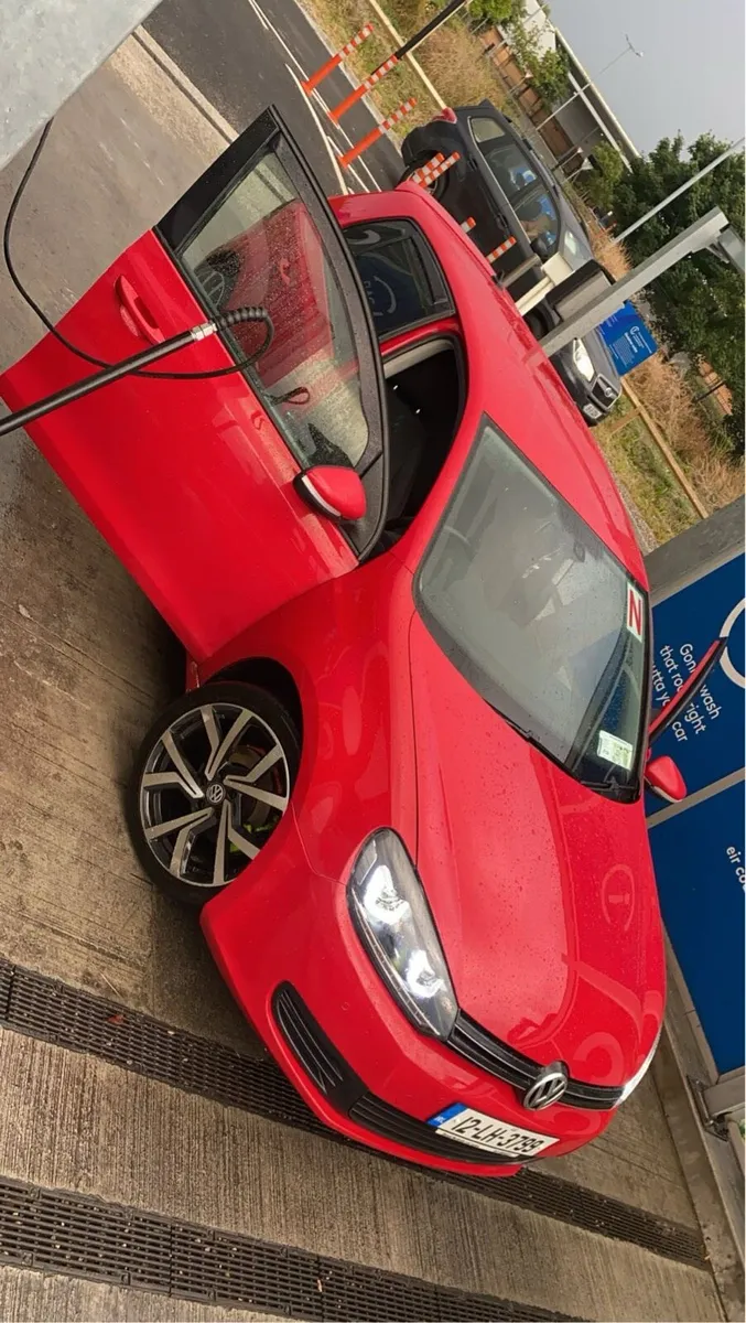 Car - Image 1