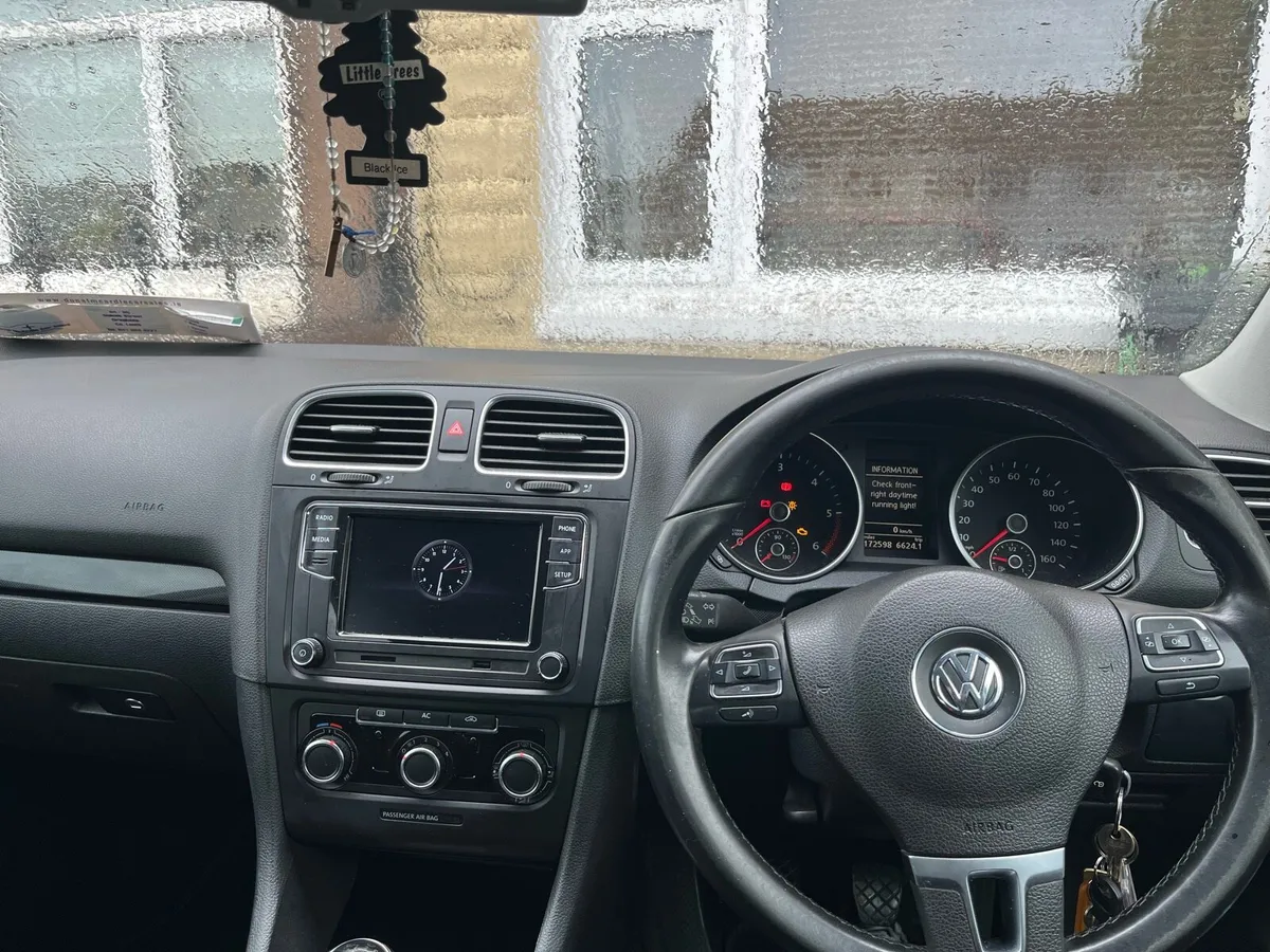 Car - Image 4