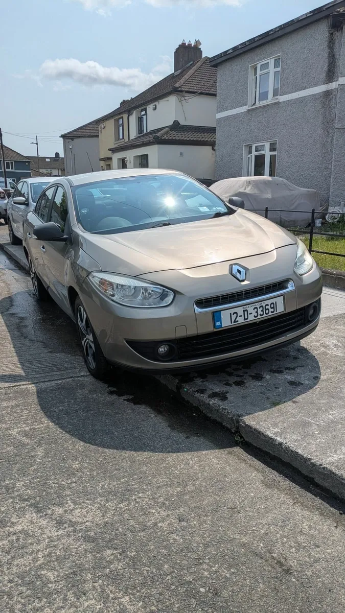 Renault Fluence 2012 - Image 1