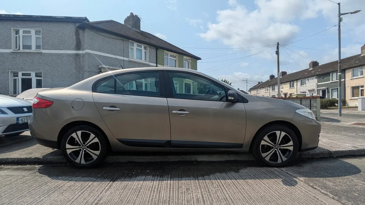 Renault Fluence 2012 - Image 3