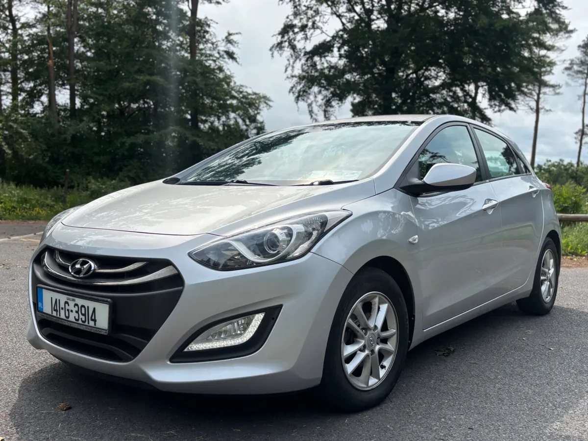 141 Hyundai i30 1.6 Diesel Deluxe model, - Image 2