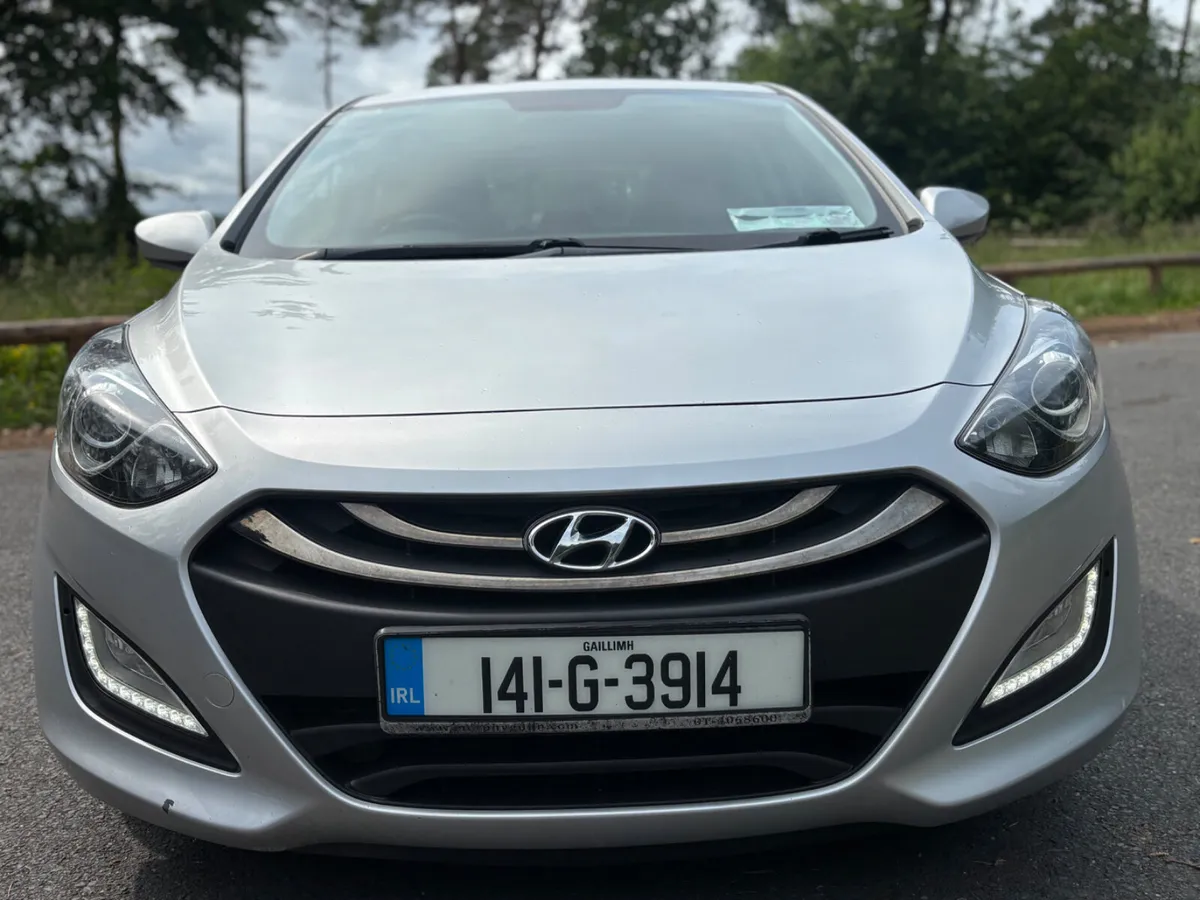 141 Hyundai i30 1.6 Diesel Deluxe model, - Image 3