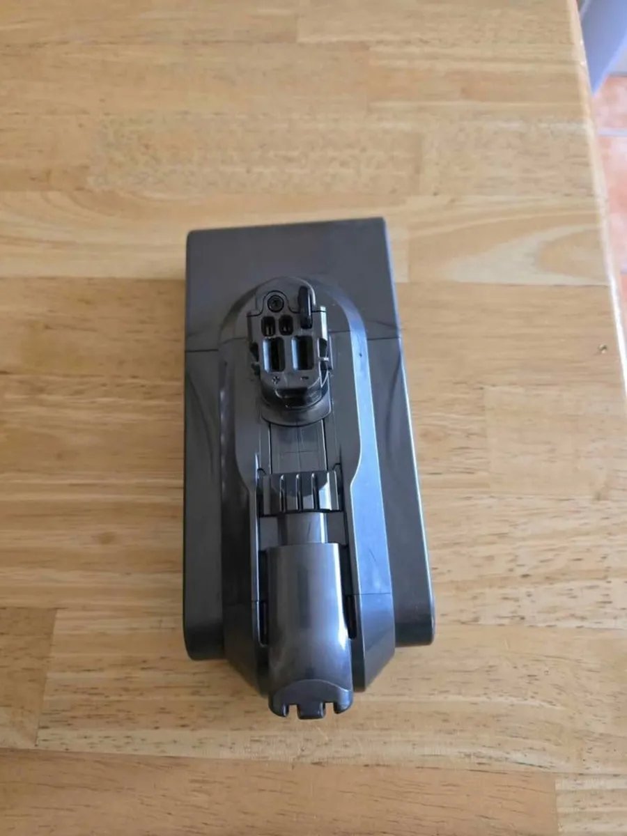 dyson v15 battery - Image 1