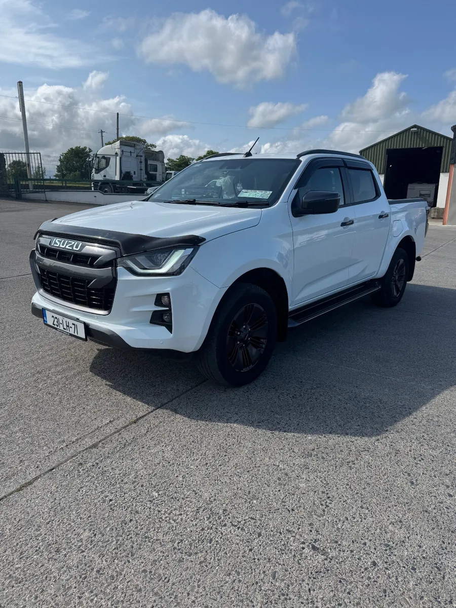 Isuzu  Dmax  2023 - Image 2