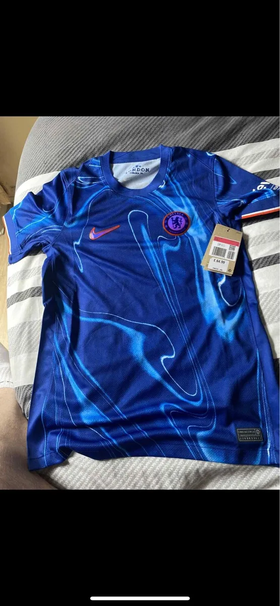 Kids Chelsea jersey - Image 1