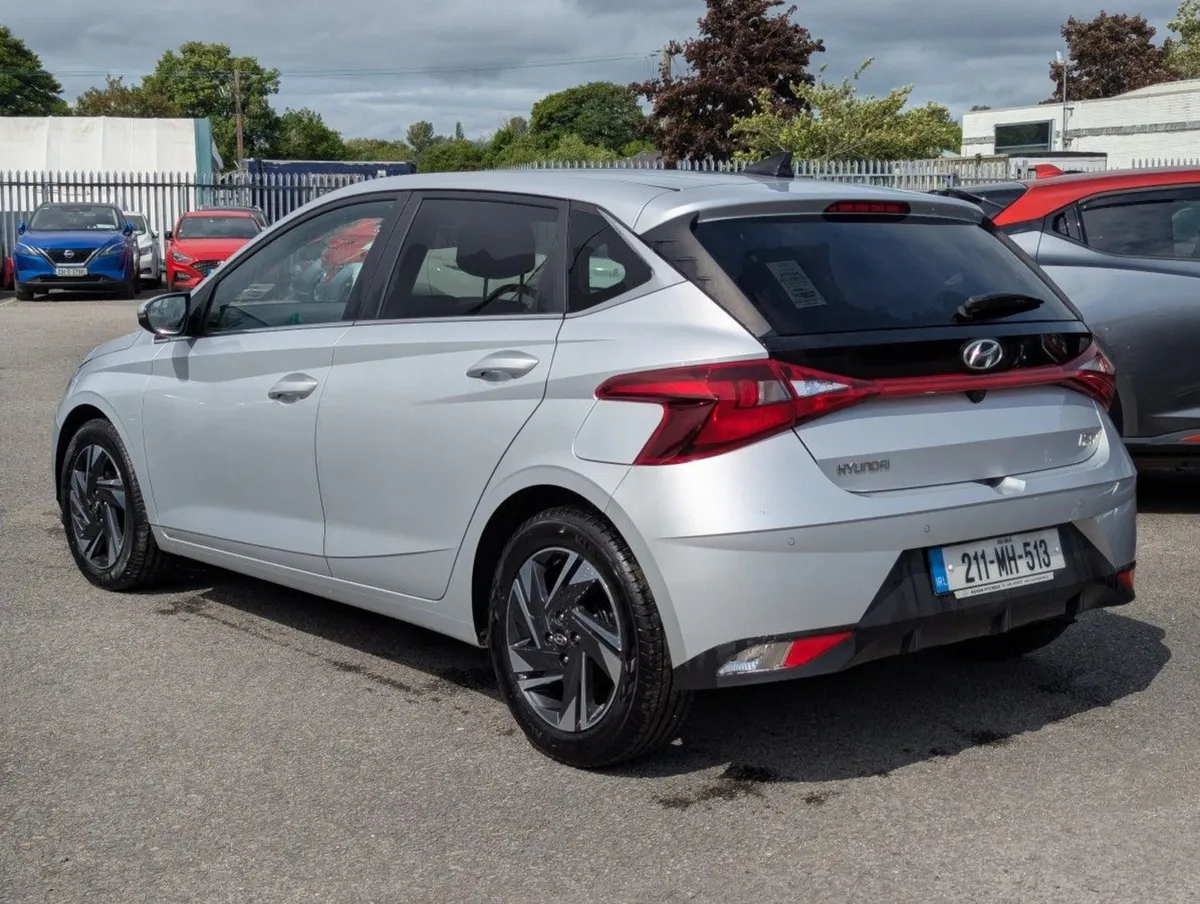 Hyundai i20 1.2i Deluxe Plus  just In low Kms - Image 4