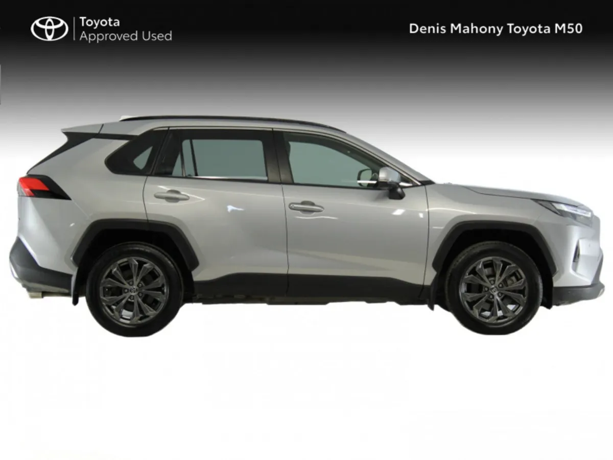 Toyota RAV4 Hybrid Platinum Edition - Image 3
