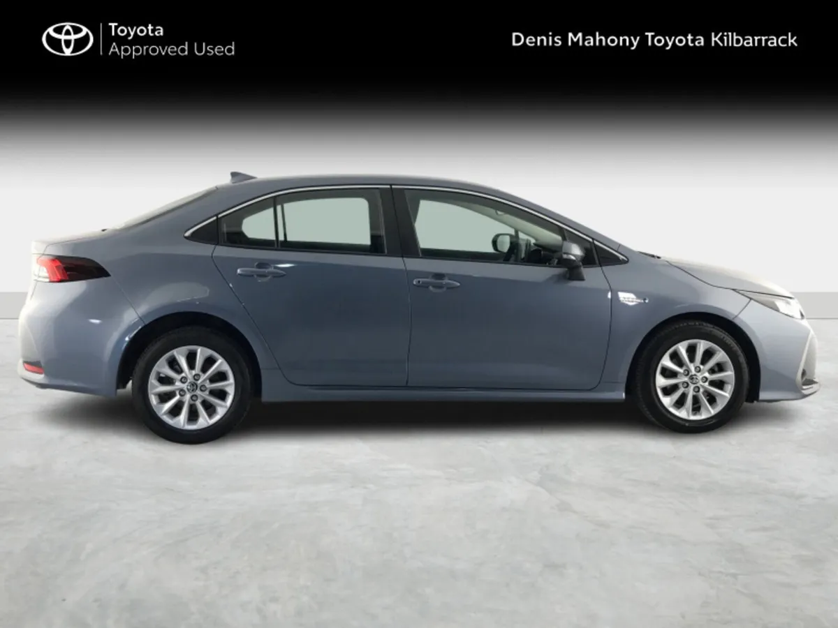 Toyota Corolla COROLLA HYB LUNA SALOON - Image 3
