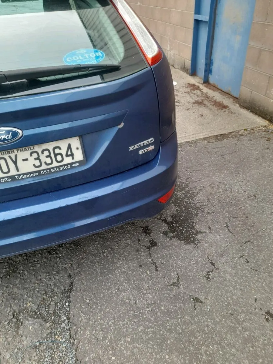 08 Ford Focus - Image 4