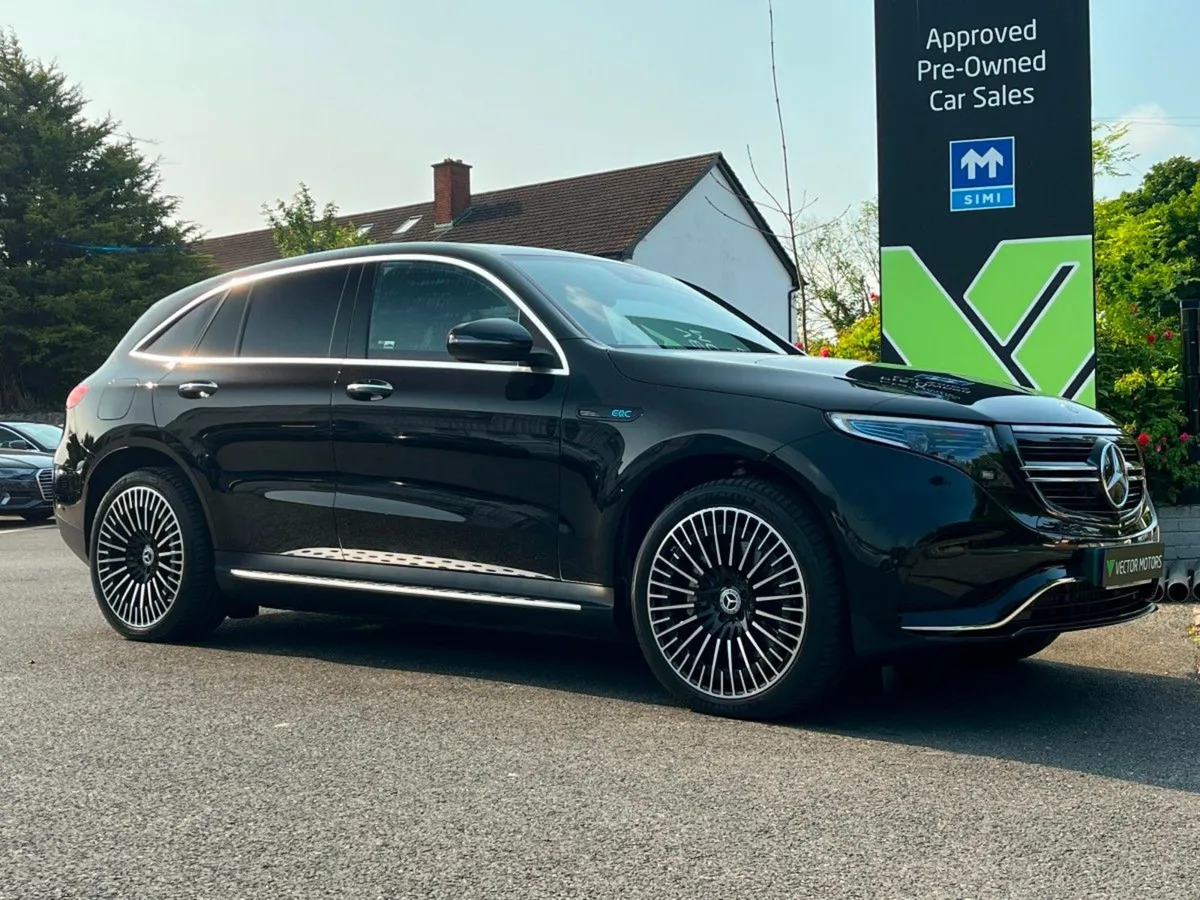 Mercedes-Benz EQC 400 AMG Line Premium Sunroof 4m - Image 1
