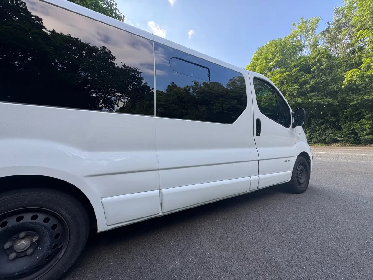 Renault Trafic 2010 - Image 2