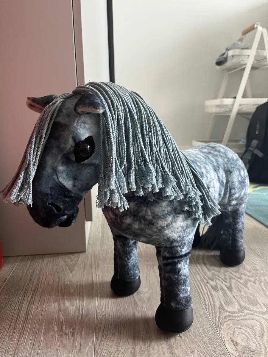 Lemieux toy pony - Image 3