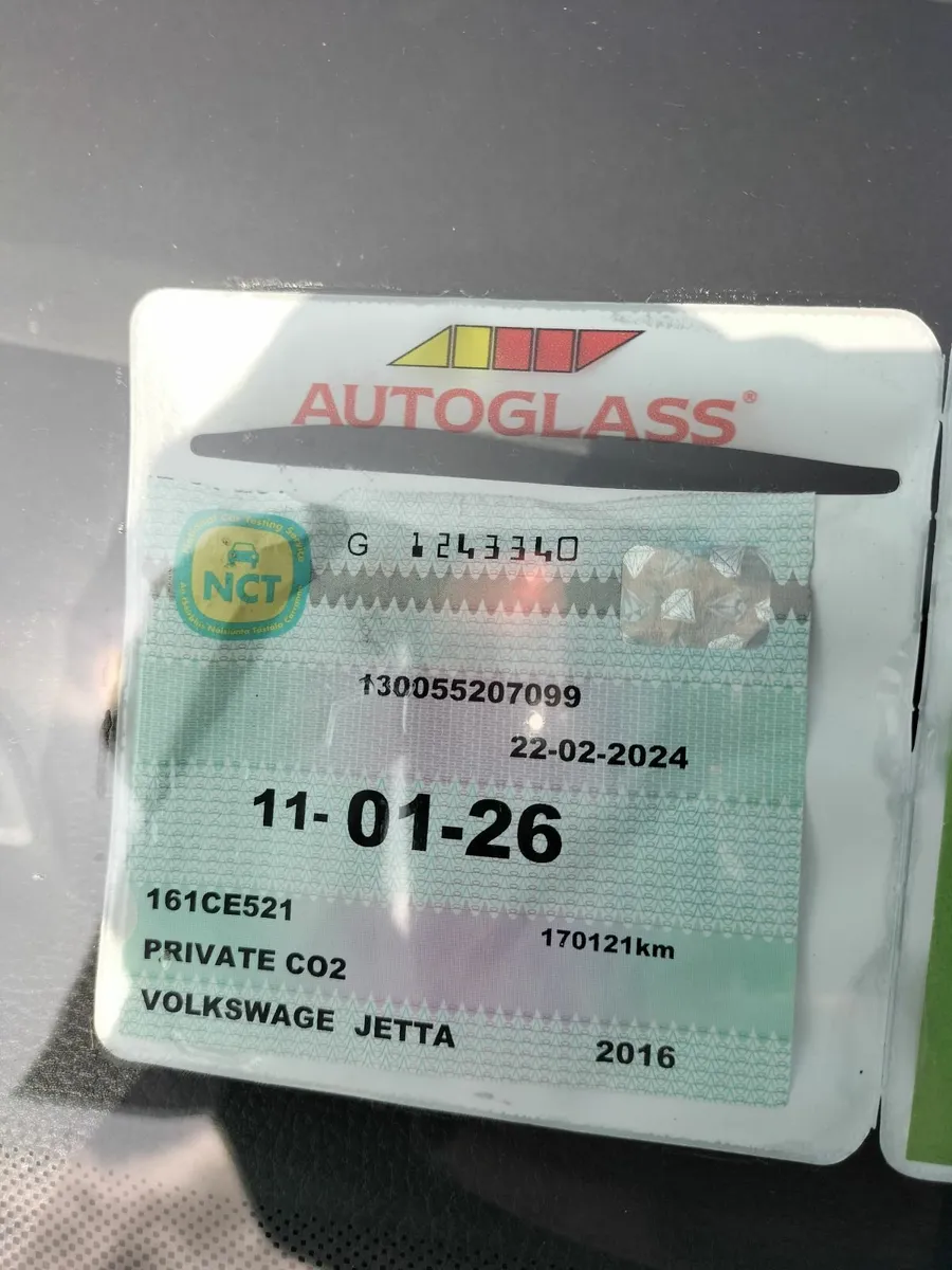 Volkswagen Jetta 2016 - Image 2