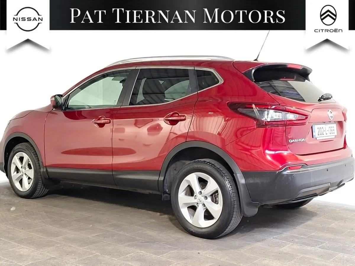 Nissan QASHQAI 1.5 DSL DCT SE - Image 2