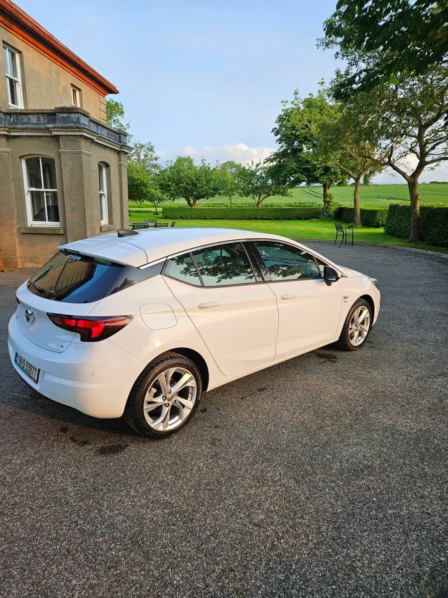 Opel Astra SRI CDTI 1.6 - Image 4