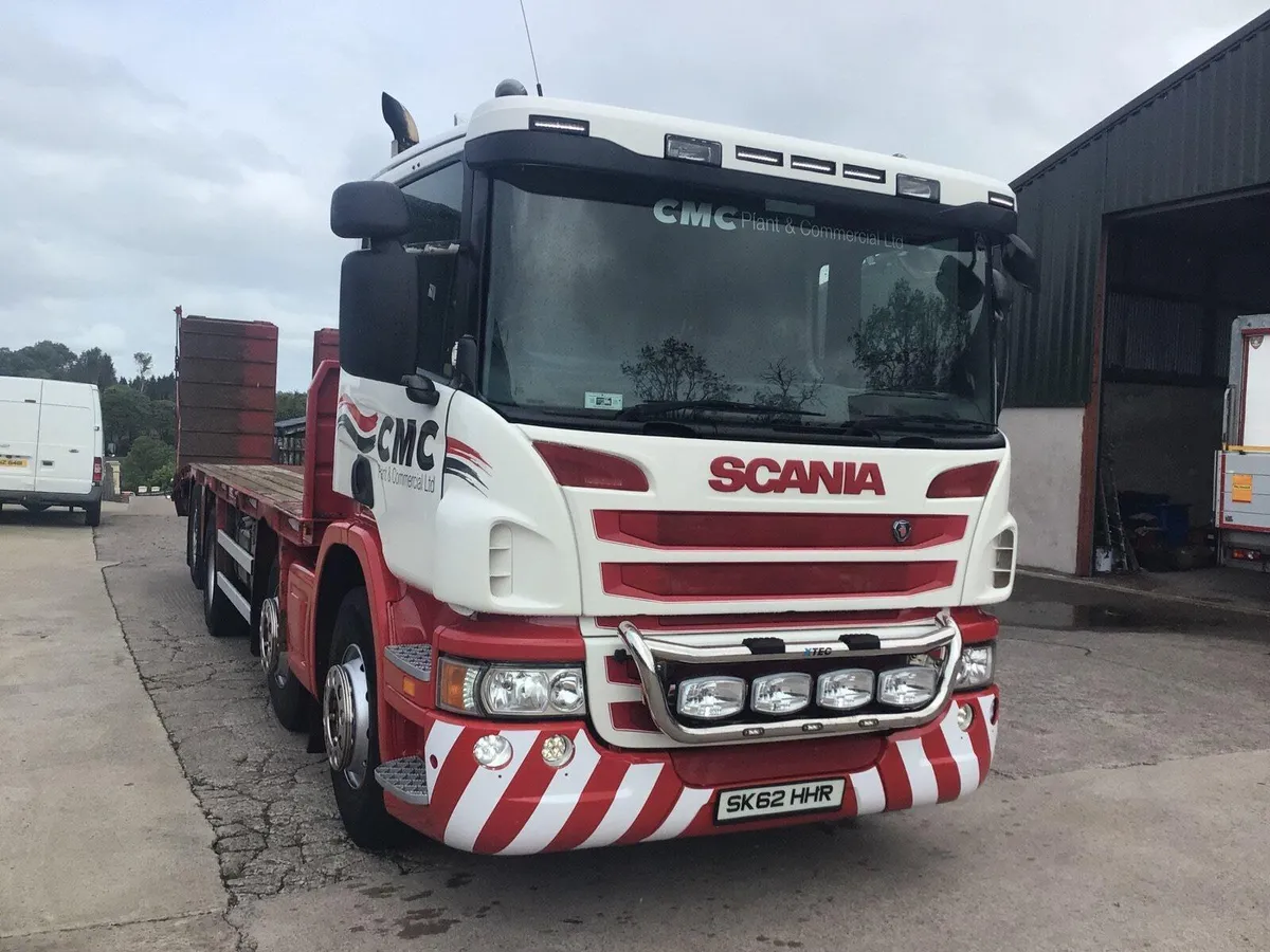 SCANIA P360 8x2 BEAVERTAIL PLANT LORRY - Image 2