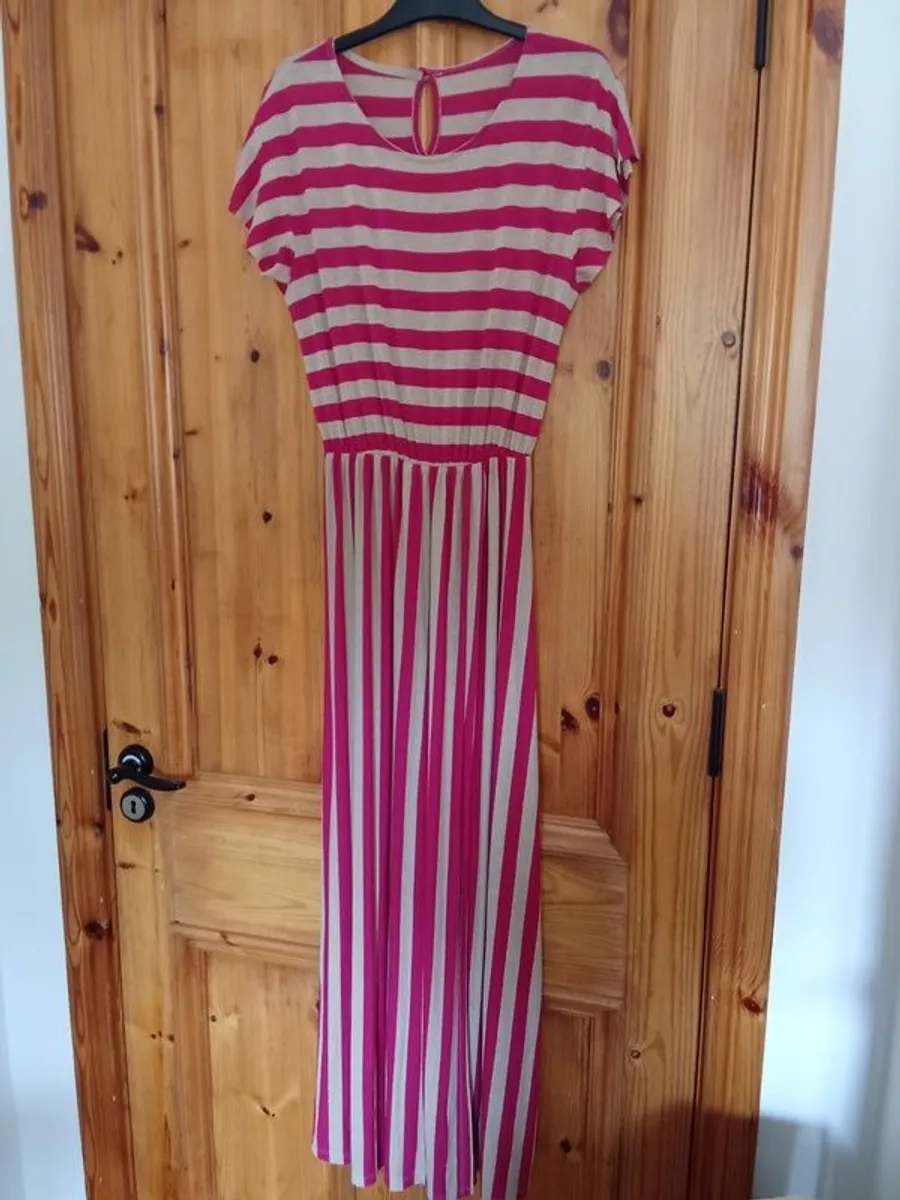 Size 8-10 Clothes Bundle - Image 1