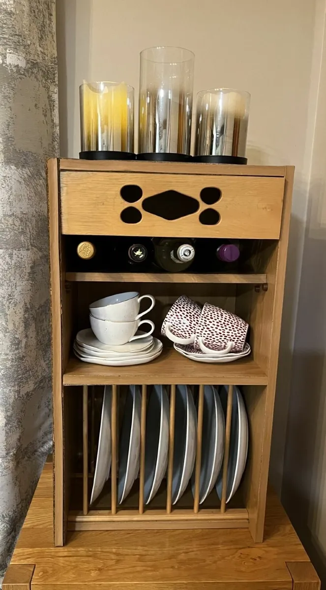 Freestanding Plate Rack Unit with 2 open shelves