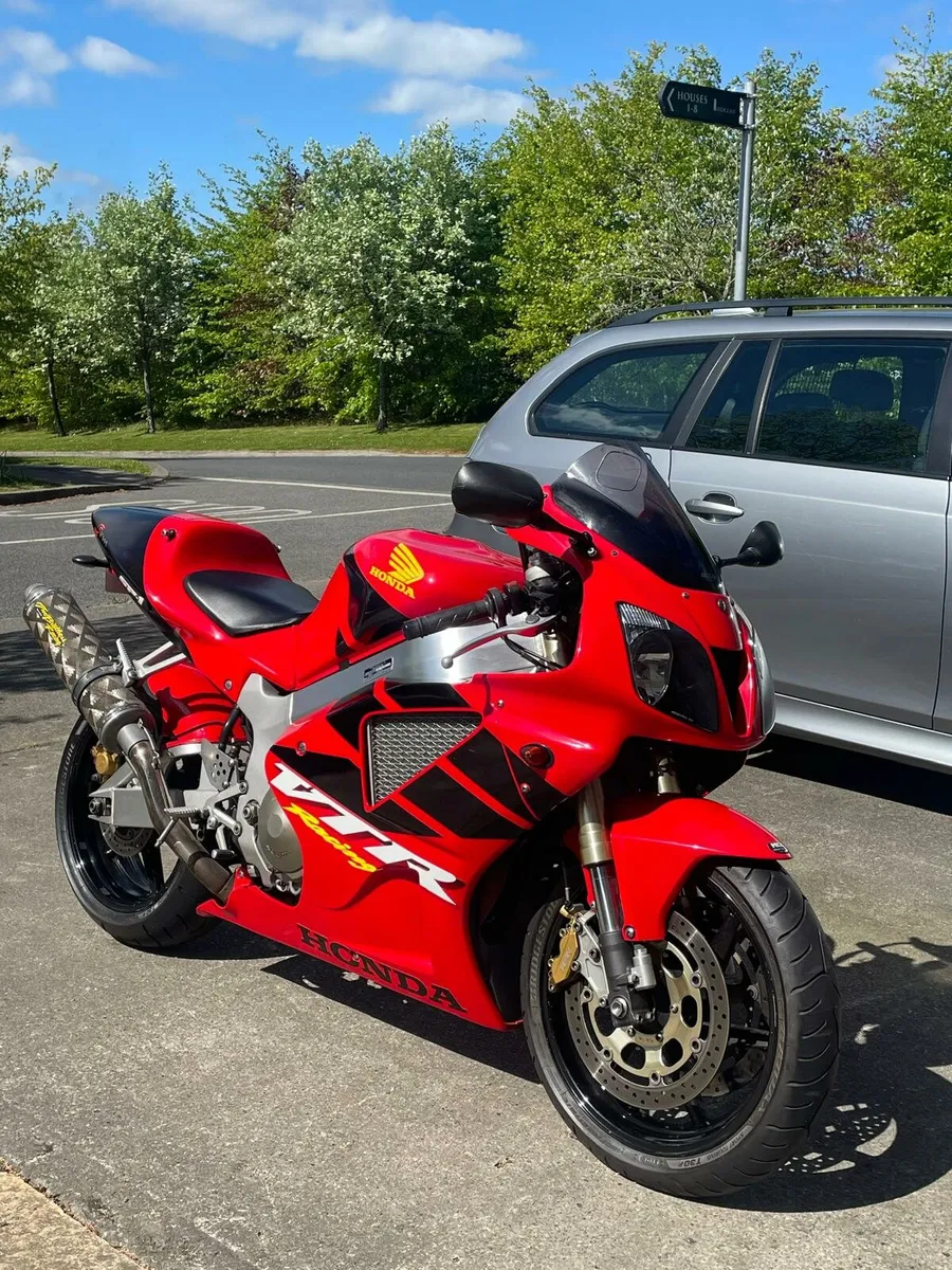 Motorcycle - Image 3