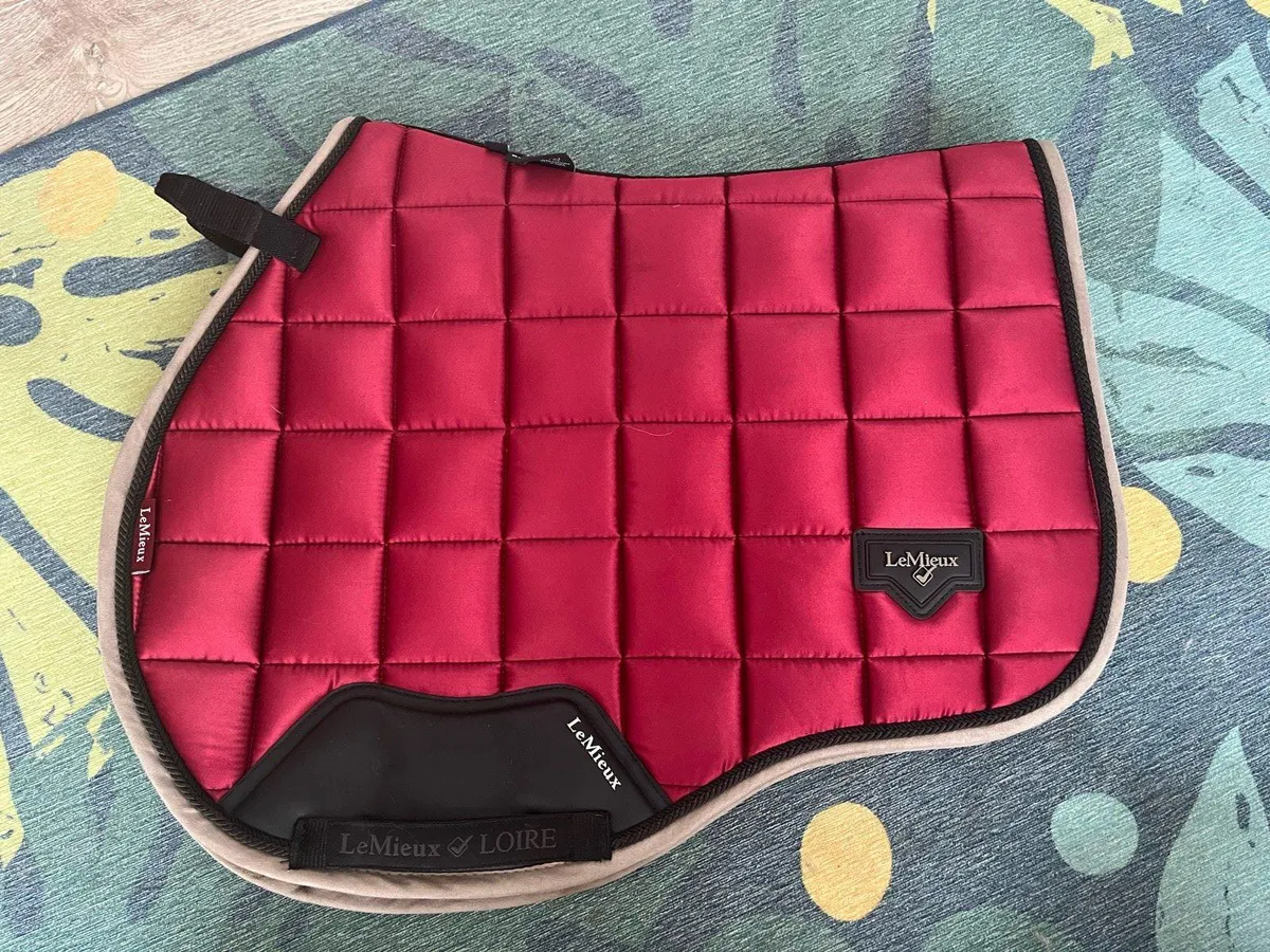 Lemieux saddle pad