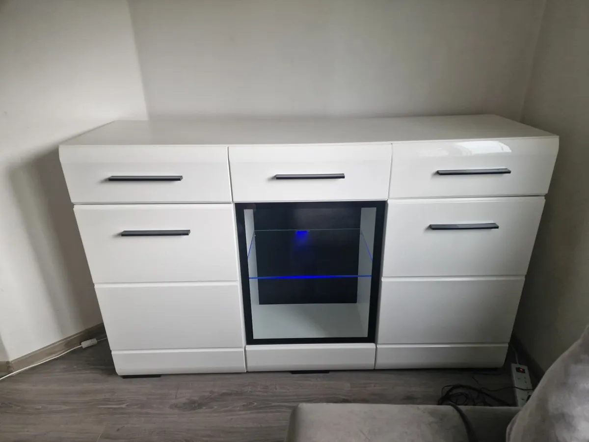 Sideboard - Image 2