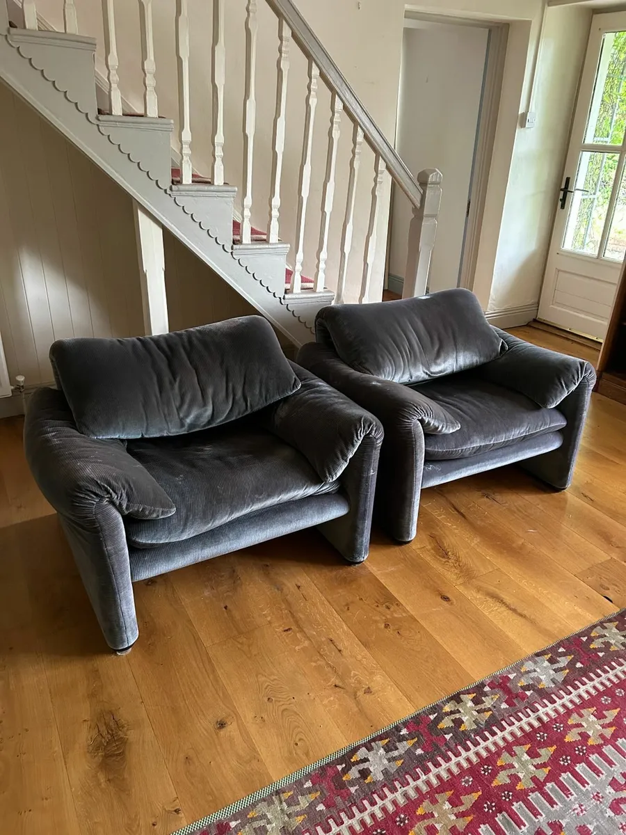 Maralunga armchairs - priced to sell! - Image 1