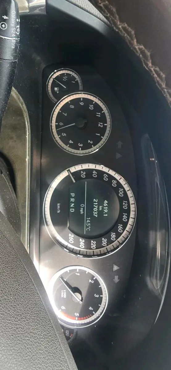 Mercedes E200 - Image 1