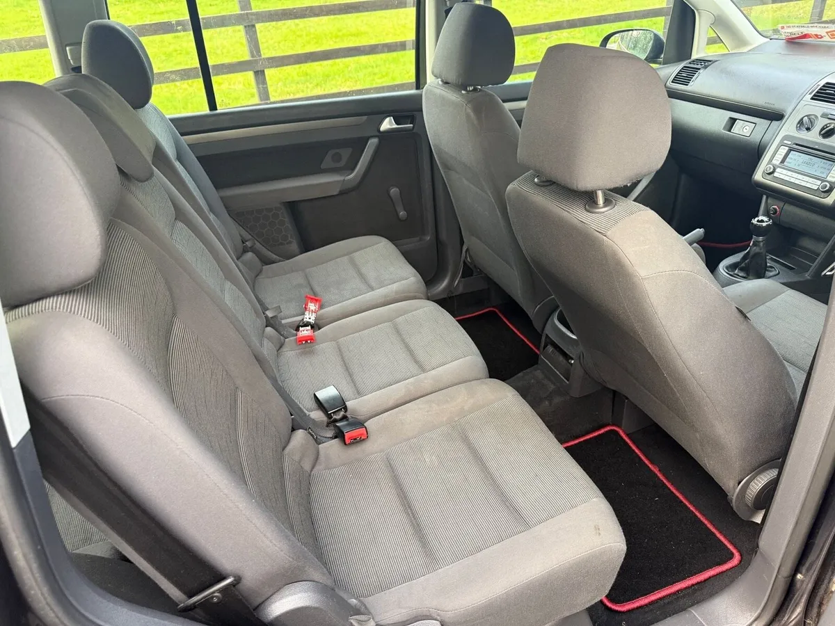 2007 Volkswagen touran NCT expires 10.25 - Image 4