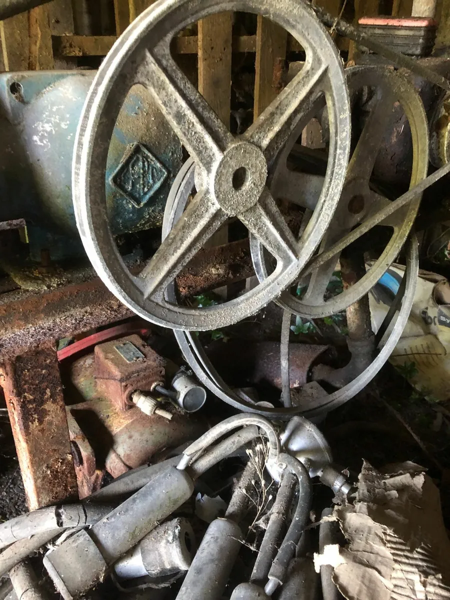 milking machine - Image 2